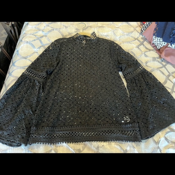Black lace long sleeve shirt - Picture 2 of 4
